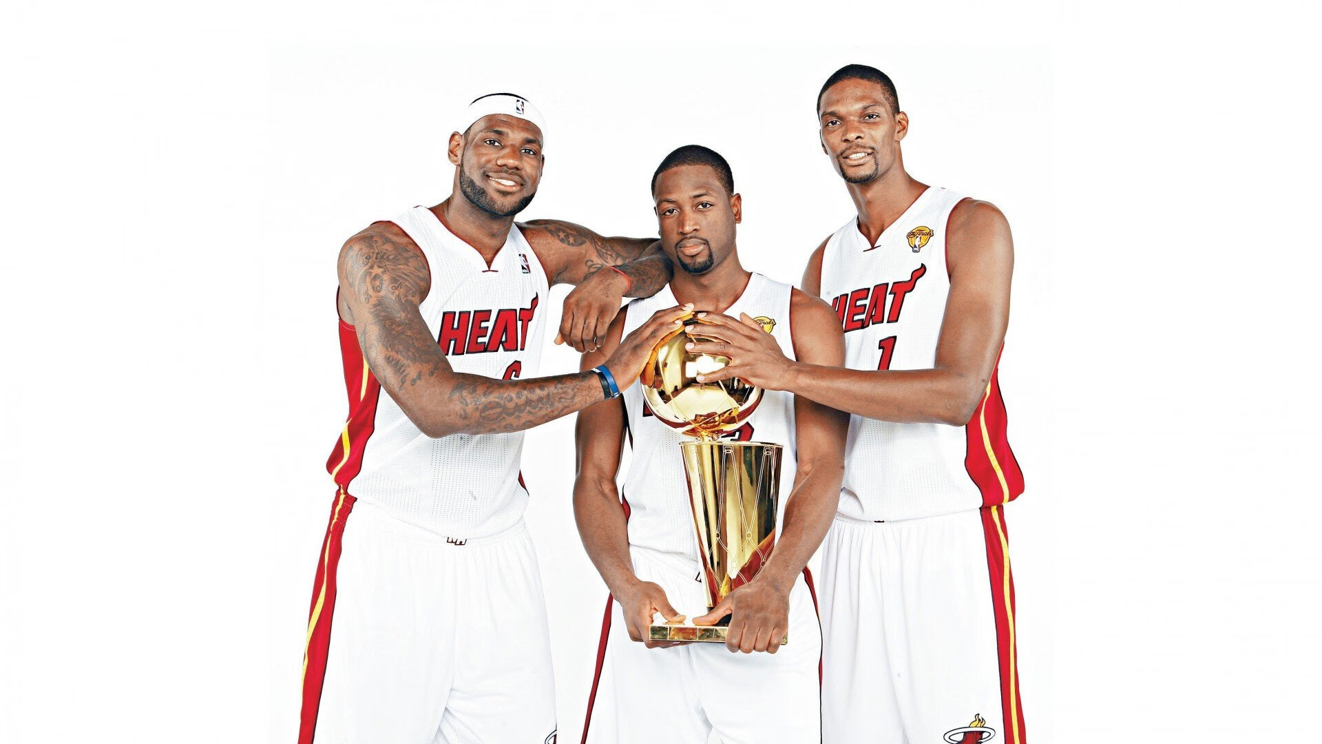 天山雪莲绽放费城，当新疆队遇上76人，乔治在压力熔炉中完成涅槃