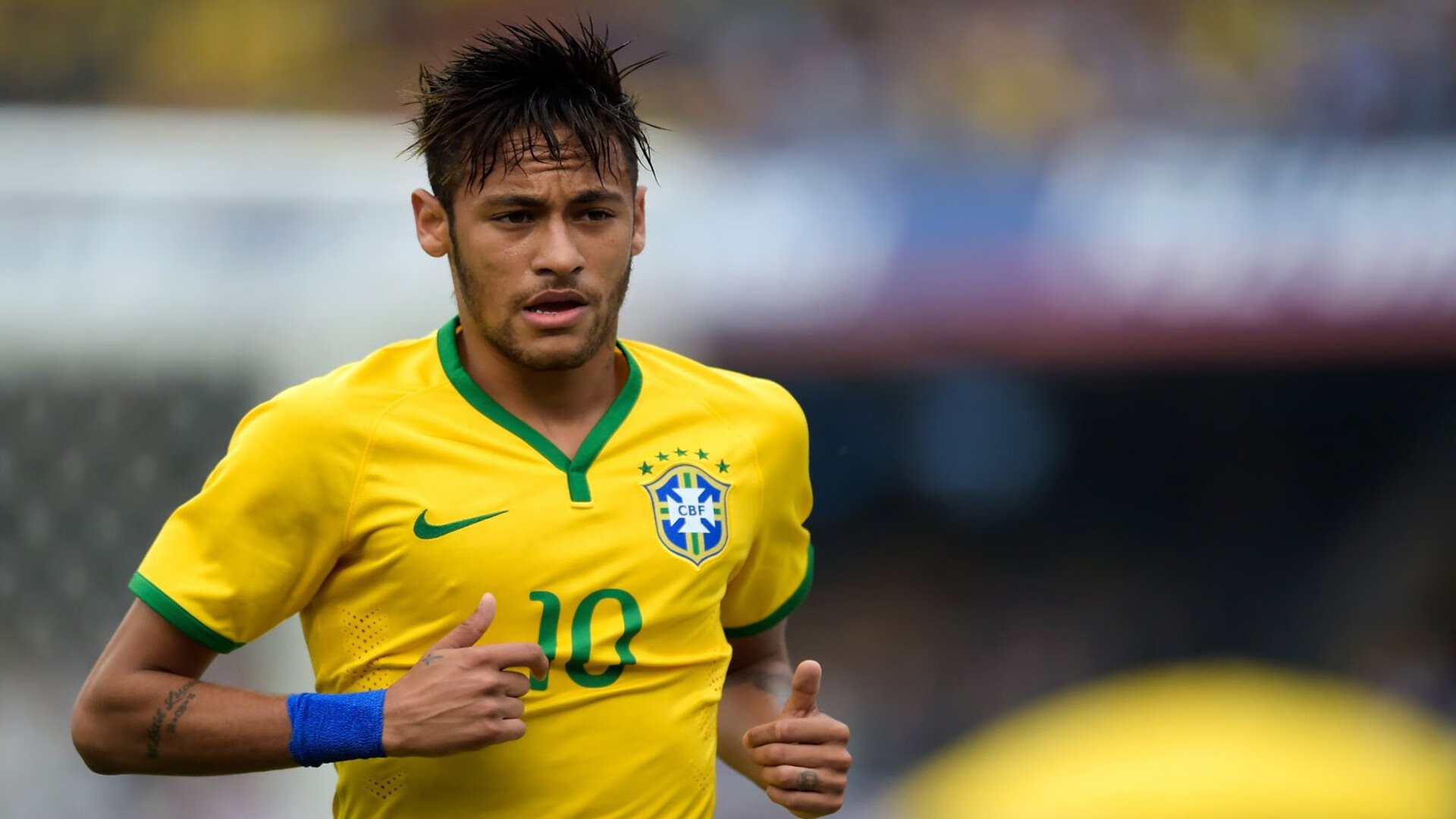 东契奇全能统治映衬绿军险胜，宿敌交锋揭示争冠之路的微妙平衡